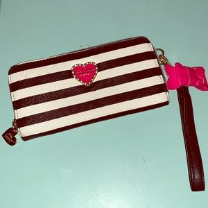 Betsey Johnson wallet